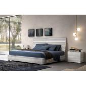 luxus minimal elegans design exkluziv franciaagy  eukaliptusz agykeret letisztult led vilagitas hatfal fenyes faerezetes .jpg